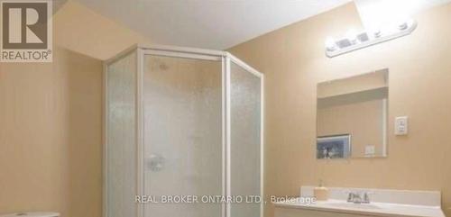 7 Pae Drive, Barrie, ON - Indoor Photo Showing Bathroom