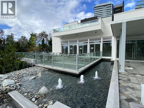 1625 Lions Gate Lane, North Vancouver, BC 