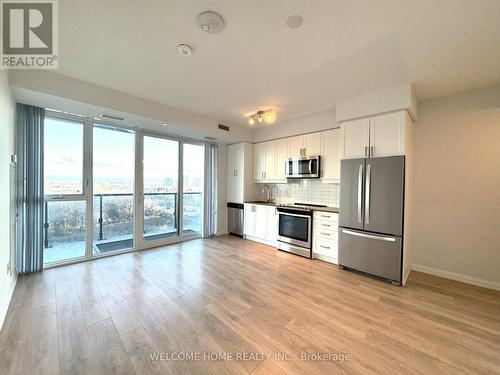 504 - 7895 Jane Street, Vaughan, ON - Indoor Photo Showing Kitchen With Stainless Steel Kitchen