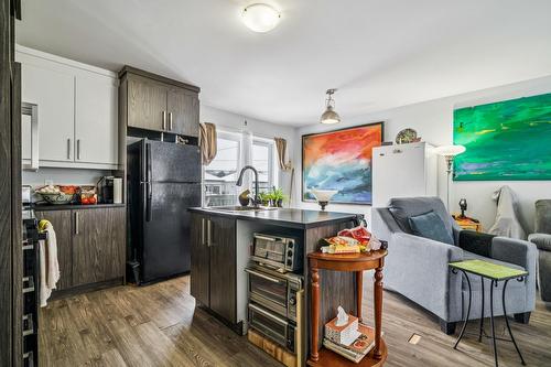 Cuisine - 16  - 16A Rue Lavigne, Brownsburg-Chatham, QC - Indoor Photo Showing Kitchen