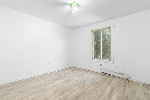 Chambre à coucher - 8005 Rue Philippe-De Carion, Montréal (Rivière-Des-Prairies/Pointe-Aux-Trembles), QC - Indoor Photo Showing Other Room