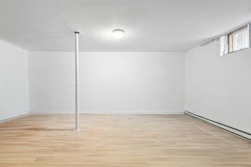 Chambre à coucher - 8005 Rue Philippe-De Carion, Montréal (Rivière-Des-Prairies/Pointe-Aux-Trembles), QC - Indoor Photo Showing Other Room