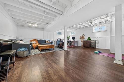 490 Brandon Ave, Winnipeg, MB 