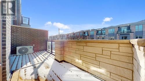 3325 Taha Gardens, Oakville, ON - Outdoor With Balcony