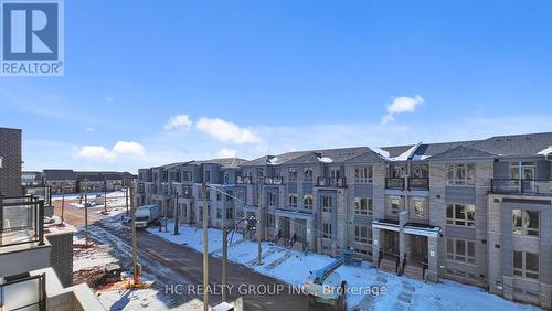 3325 Taha Gardens, Oakville, ON - Outdoor With Balcony