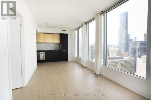 3206 - 85 Wood Street, Toronto, ON - Indoor