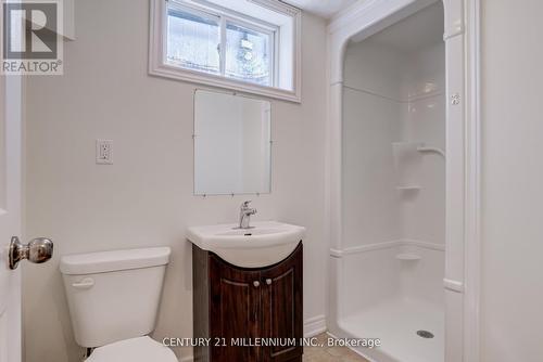 38 Kent Street, St. Catharines, ON - Indoor Photo Showing Bathroom