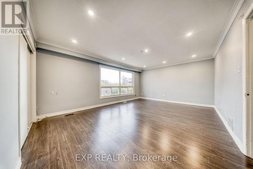 Upper - 588 Warden Avenue, Toronto, ON - Indoor Photo Showing Other Room