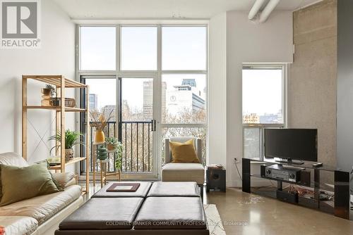 503 - 66 Bay Street S, Hamilton, ON - Indoor Photo Showing Other Room