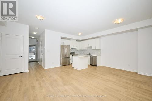 23 Perenack Avenue, Welland (Broadway), ON - Indoor Photo Showing Kitchen
