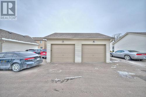 23 Perenack Avenue, Welland (Broadway), ON - Outdoor