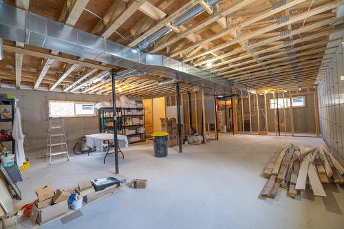 Photo aérienne - 215 Ch. Des Chênes, Amherst, QC - Indoor Photo Showing Basement