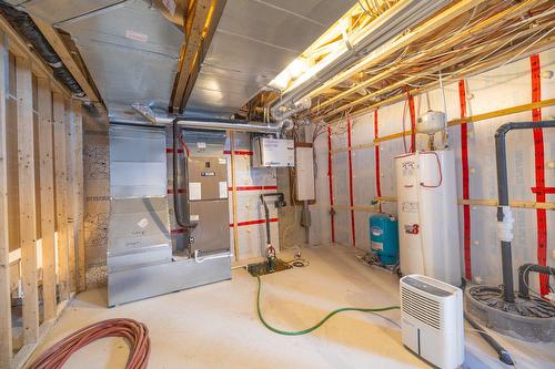 Aerial photo - 215 Ch. Des Chênes, Amherst, QC - Indoor Photo Showing Basement