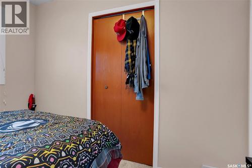 407 Bowman Crescent, Saskatoon, SK - Indoor Photo Showing Bedroom