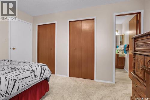 407 Bowman Crescent, Saskatoon, SK - Indoor Photo Showing Bedroom