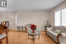 407 Bowman Crescent, Saskatoon, SK  - Indoor Photo Showing Living Room 