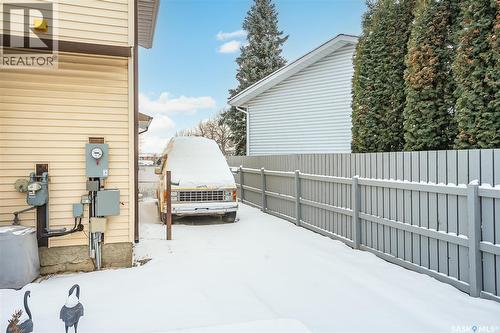 407 Bowman Crescent, Saskatoon, SK - Outdoor With Exterior