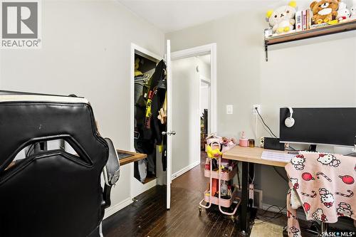 725 Mctavish Street, Regina, SK - Indoor