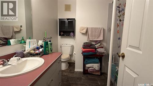 10326 Henderson Drive, North Battleford, SK - Indoor Photo Showing Bathroom