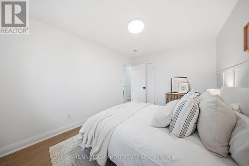 11 Garside Avenue S, Hamilton, ON - Indoor Photo Showing Bedroom