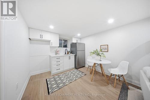 11 Garside Avenue S, Hamilton, ON - Indoor