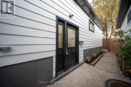 11 Garside Avenue S, Hamilton, ON - Outdoor