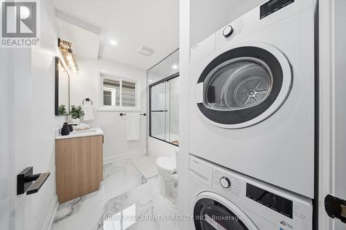 11 Garside Avenue S, Hamilton, ON - Indoor Photo Showing Laundry Room