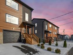 15 Gala Court  Spryfield, NS B3R 0G4