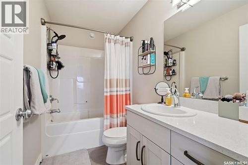223 Underhill Way, Saskatoon, SK - Indoor Photo Showing Bathroom
