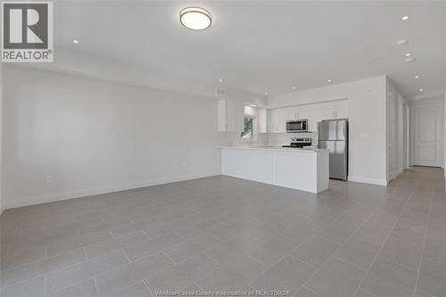 233 Watson Unit# 306, Windsor, ON - Indoor Photo Showing Kitchen