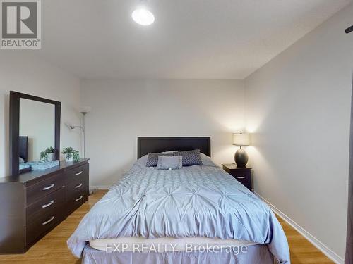 3896 Lacman Trail, Mississauga, ON - Indoor Photo Showing Bedroom