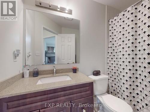 3896 Lacman Trail, Mississauga, ON - Indoor Photo Showing Bathroom