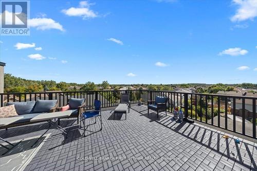 A & B - 25 Pennard Way, Ottawa, ON - Outdoor