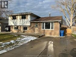 52 Whippoorwill CRESCENT  Chatham, ON N7L 4A3