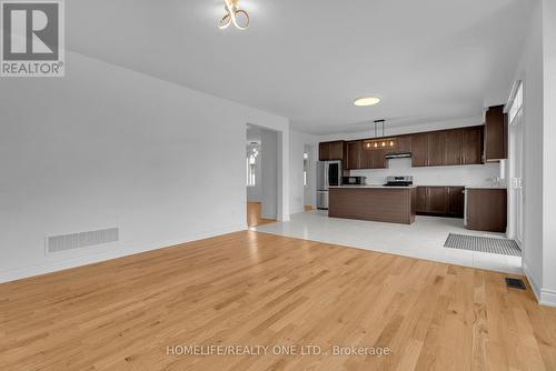 47 Autumn Drive, Wasaga Beach, ON - Indoor Photo Showing Kitchen