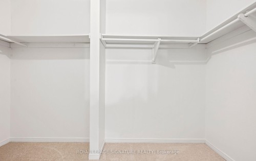 2035 Folkway Drive, Mississauga, ON - Indoor With Storage