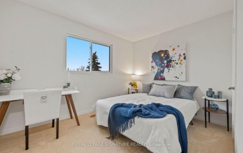 2035 Folkway Drive, Mississauga, ON - Indoor Photo Showing Bedroom
