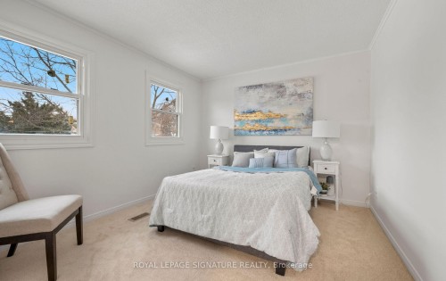2035 Folkway Drive, Mississauga, ON - Indoor Photo Showing Bedroom