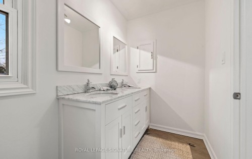 2035 Folkway Drive, Mississauga, ON - Indoor