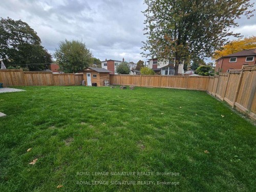 1228 Canvey Crescent, Mississauga, ON - Outdoor With Backyard