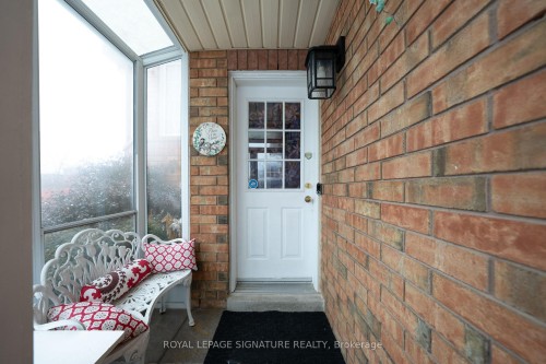 687 Twain Avenue, Mississauga, ON -  With Exterior