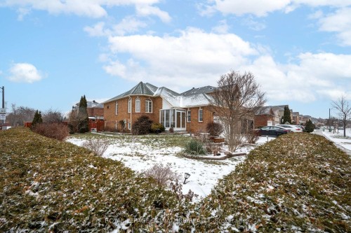 687 Twain Avenue, Mississauga, ON - Outdoor