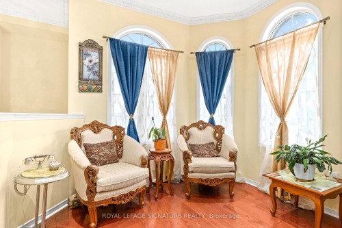 687 Twain Avenue, Mississauga, ON - Indoor