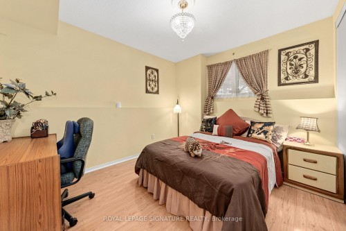 687 Twain Avenue, Mississauga, ON - Indoor Photo Showing Bedroom