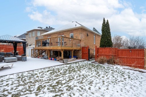 687 Twain Avenue, Mississauga, ON - Outdoor With Deck Patio Veranda