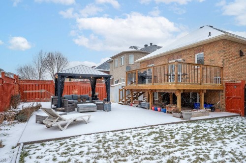 687 Twain Avenue, Mississauga, ON - Outdoor With Deck Patio Veranda