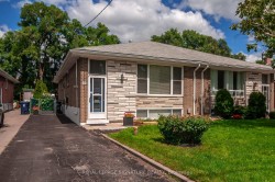 92 Fortrose Crescent  Toronto, ON M3A 2H1