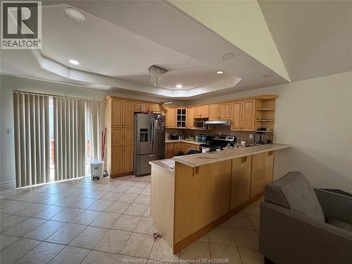 733 Massimo Crescent Unit# Main, Windsor, ON - Indoor Photo Showing Kitchen