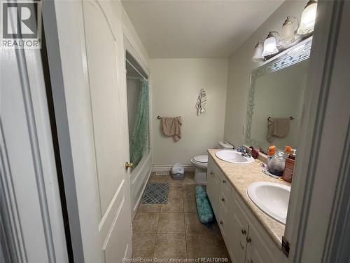 733 Massimo Crescent Unit# Main, Windsor, ON - Indoor Photo Showing Bathroom