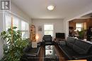 16 Ontario Street W, Mississauga, ON  - Indoor Photo Showing Living Room 